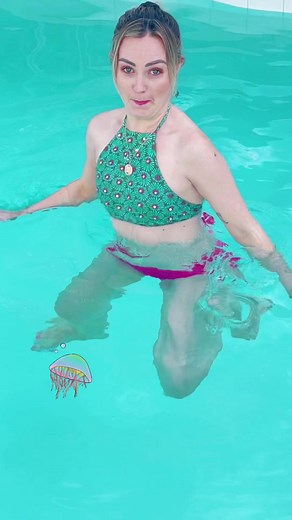 #swim #Swimming #Blind #Hair #Ponytail #WetHair #ITried #Pool #SwimTime #SwimmingPool #Water #fun #funny