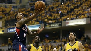 Hawks swoop for win over top-seeded Pacers