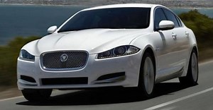 Jaguar faz recall do XF no Brasil
