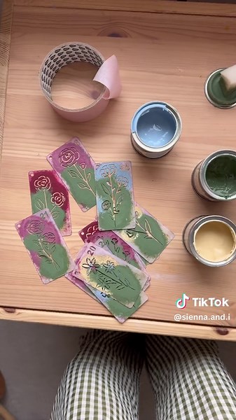 3/3 Ok thoughts on the door colour? I love it, it’s @RustOleum UPVC paint. Everything I used is linked on my insta. Diy’ing my front door quite possibly my best diy yet 🙌🏼 #FrontDoorGlowUp #PinterestHome #RustoleumPaint #DIYWithKidsAround #MumLifeMakeover #BudgetFriendlyDIY #CurbAppealGoals #HomeInspo #HomeRenovationUK #LifestyleWithKids #UpvcPaintTransformation #DoorMakeover