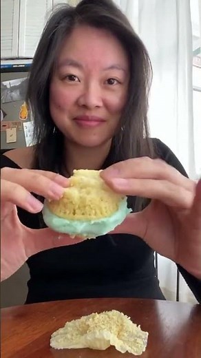 #IYKYK I did not know this was a thing! Cupcake eating hack. #Shorts #pastrywithjenn