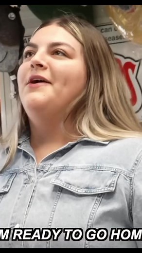 Her expressions were priceless #funny #prank #troll | Big Prank