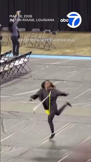 Student breaks into joyous dance after receiving diploma