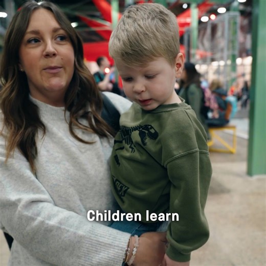 💥 Ignite curiosity this February half term! Join us at Wonderlab: the Bramall Gallery and experience the extraordinary! With 18 hands-on interactives, you can experiment, explore and discover in a fun, engaging way - keeping the learning going while away from the classroom! ✨ Plus, be among the first to experience our BRAND-NEW demonstration, ‘Ultrasonic’, exploring how engineers use ultrasound technology to detect faults on the railways and keep us moving safety. 🎟️ Book your tickets now usin