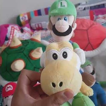 Luigi and Yellow Yoshi unboxing