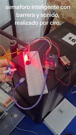 proyecto realizado por el alumno ciro cardozo #arduino #viral