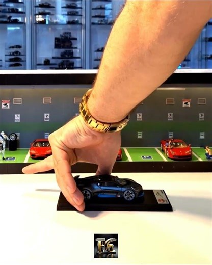 The Bugatti Built for Corners! LookSmart 1/43 Divo - Track-Focused W16 Beast.