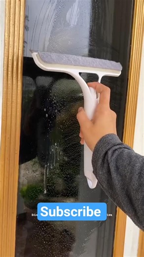 3-in-1 Window Cleaning Scraper with Spray #windowblinds #cleaningbrushes ‪@CreativeExposure‬