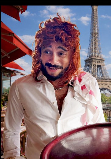 Le charme des serveurs parisiens