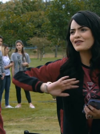 NooBees Capítulo 12: La Aventura Continúa