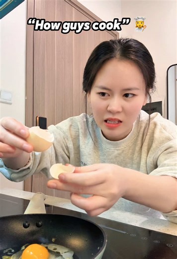 How guys cook 🧑‍🍳 😜 #funny #viral #fyp #trending | #cooking