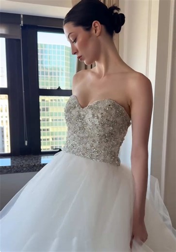 Decadent embellishments & dreamy layers to steal your heart. #AvrilGown by Maison Perez 🤍
