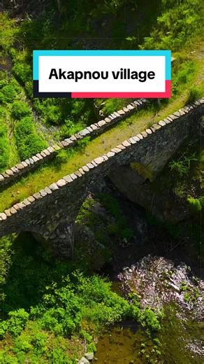 🇨🇾 One of Cyprus most underrated and unknown venetian bridges is located in the Akapnou village. Ένα από τα πιο υποτιμημένα και άγνωστα ενετικά γεφύρια της Κύπρου βρίσκεται στο χωριό Ακαπνού. #cyprus #cyprusnature #river #cyprusvillages #bridge
