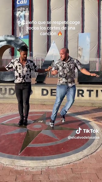 No hay nada mejor que haber aprendido a bailar en Cali 🔥 #salsa #cali #sabor #steps #tiktok