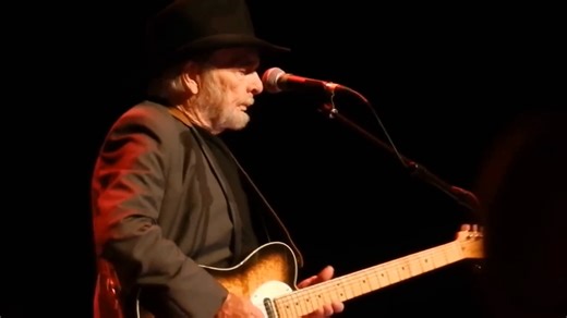 Merle Haggard – Pancho And Lefty...🎉 Click to play full song: https://countrysong.oldiesclassic.org/merle-haggard-pancho-and-lefty/?utm_source=facebook&utm_medium=reel&utm_campaign=vintagecountrysidemelodies | Vintage Countryside Melodies
