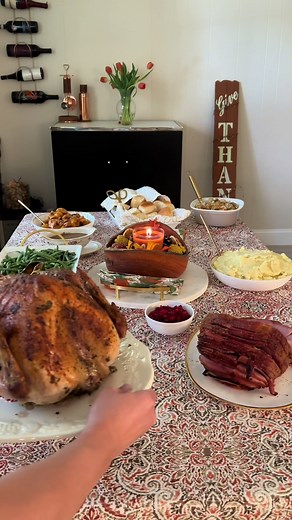 A stress free Thanksgiving is easy with The Fresh Market. 🦃🧡 #thefreshmarket #thanksgiving #easymeal