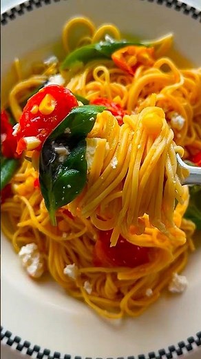 Creamy 20-Minute Tomato Corn Pasta 🌽🍅 #tomatocornpasta #pastalover #easydinner #shorts #foodtok