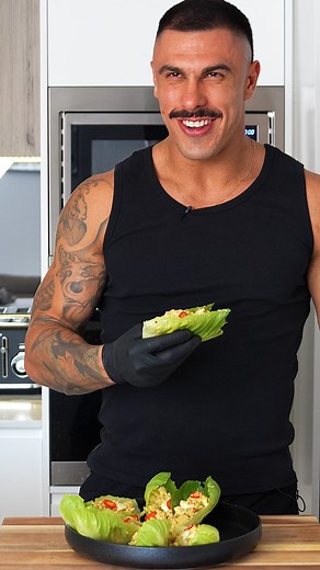 3.2K views · 11K reactions | AVOCADO + CHILLI EGG TACOS  Save this...