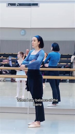 ISABELLA MCGUIRE MAYES on Instagram: "BEGINNER TO PIROUETTES ✨ YOU NEED THIS When learning to do pirouettes it’s very easy to seperate the two areas of your body, leading too much with your body and leaving your legs or visa versa. What I find so helpful is thinking of my ELBOW and my KNEE going as one piece and staying in line with each other - this massively helps me turn as one package and finish the turn as a solid structure. Try this and I hope it helps you ——- BALLET WITH ISABELLA Your sec