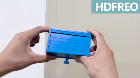 Key Holder for Wall, Car Garage Key Holder with Opening Door, Lock Opener Organizer Wall Mount, Small Toy Car Garage with Opening Door, Easy Installation Keys Rack for Entryway - Blue