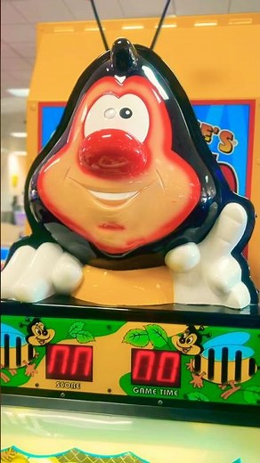 Buzzy Buzzy Bee Gameplay! #buzzybuzzybee #chuckecheese #games #sandiego