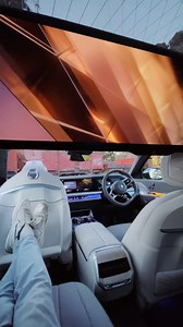 A run-through of all the tech and luxury in the back of the BMW i7. An 8K 30” display is one of those things you never knew you wanted in the back of a car until you saw it… | Melbourne Car Spotters