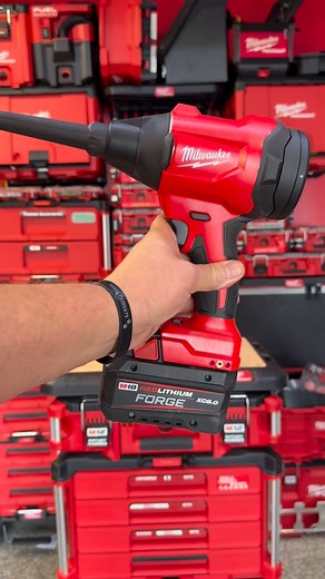 @10spottools nailed it again with this Packout Insert for the @milwaukeetool M18 Precision Blower! It’s designed to hold your M18 Precision Blower (0887), one M18 battery up to 8.0 or 6.0 FORGE, all three nozzles from the kit, plus a deep-walled accessory well that reaches up to the lid for them small parts #10SpotTools #Packout #MilwaukeeTools #M18 #ToolOrganization #PackoutInsert #MilwaukeeBlower | Tooling.with.Newman