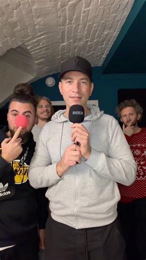 Különlegesnek ígérkezik az év utolsó előtti NLE bulija, hiszen az ünnepi hangulathoz illő akusztikus dalokkal is készülünk nektek. Ott tali veletek! ✌️ Esemény link kommentben👇 #NewLevelEmpire #NLE #zenekar #magyarzene #NLEcrew #koncert #szentgotthard #tour2025 #december | New Level Empire