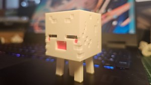 3D打印自制小恶魂摆件。。