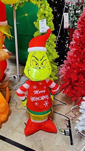 The Grinch inflatable Christmas decorations | Grinchy Vibes Only