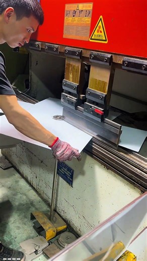 Stainless Steel Sheet Cutting