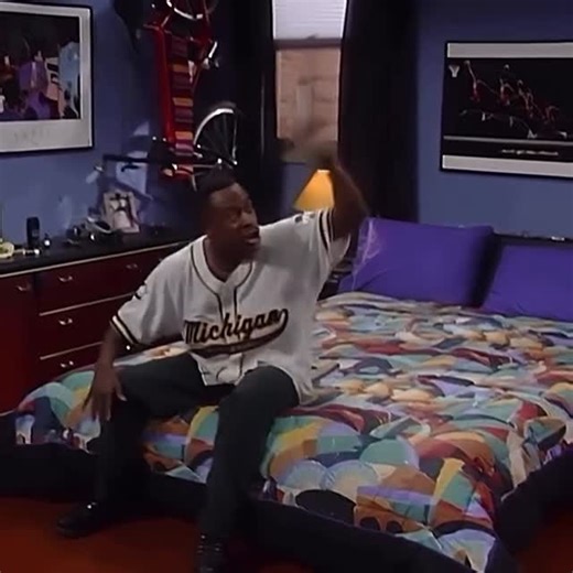 moldedbyculture on Instagram: "Martin (1994) Martin centers on Martin Payne, a Detroit radio host whose confidence, immaturity, and quick mouth constantly land him in hilarious situations with his girlfriend Gina, their friends, and coworkers. The show blends relationship comedy with workplace humor, pulling from real life dynamics such as jealousy, pride, loyalty, and ambition without ever losing its fast-paced, joke heavy style. Its strength came from how grounded the scenarios felt, even when