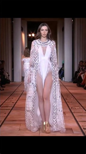 Fashion Perfection Exists 😍🔥 || Zuhair Murad Fashion Show