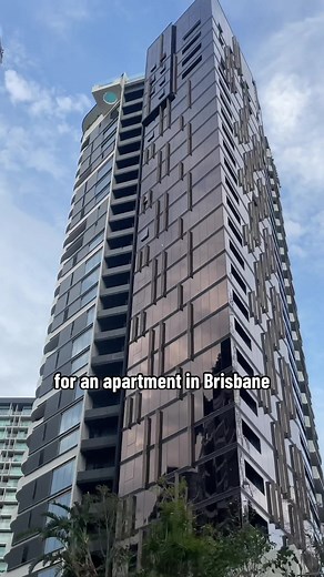 Would you pay that much for a BRISBANE apartment? 🤯 #brisbane #brisbaneagent #newstead