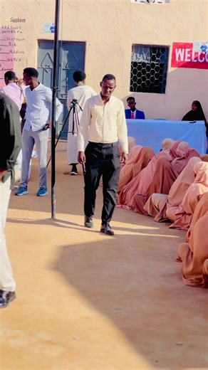 Macalinka xisaabta #galkacyo #galkacyo_galmudug💚🤍💙 #galkacyo🇸🇱 #mudug #school