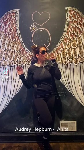 Elle Goodman Limor (@ellegoodmanlimor)’s videos with That's Not My Name (Radio Edit) - The Ting Tings