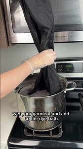 How to Restore Faded Black Jeans #sustainablefashion