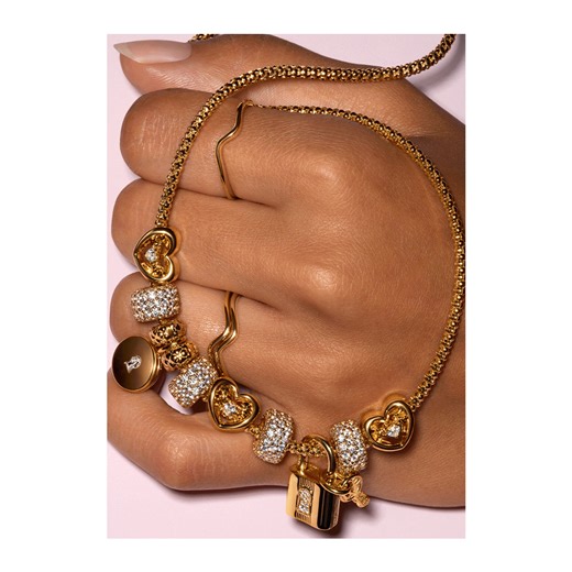 5.1K views · 22 reactions | Join us to celebrate the Grand opening of the new Pandora Galleria Kiosk on the 18th of September. See store location: https://stores.pandora.net/en-au/?q=Morley%20WA,%20Australia | Pandora | Facebook