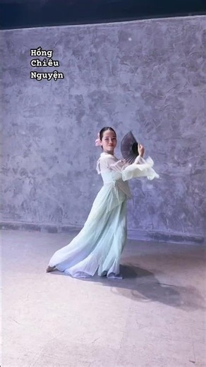 Hồng chiêu nguyện #minhthuynuocnga #dance #muacotrang