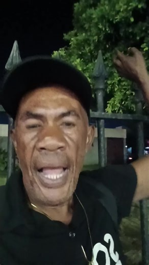 King Derrick🥇 (@derrick.morgon)’s video of derrick morgan mirror mirror