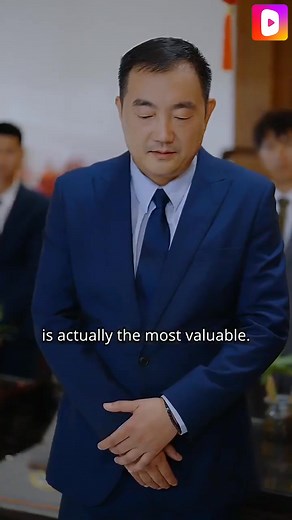 213K views · 6.9K reactions | https://page.dramabuzzs.com/s2l/46562.html Delivery worker Liam is hit by CEO Isabella and awakens a countdown ability to see everyone's remaining lifespan. He predicts and averts a deadly accident for her. Later, he outsmarts rivals, gains wealth through treasures and gambling, and navigates romance. | Dramawave YL 08 | Facebook