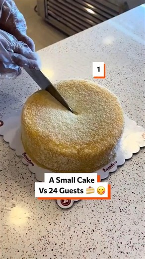 A Small Cake Vs 24 Guests 🎂 #cakecuttinghack #bakingtips #partyideas