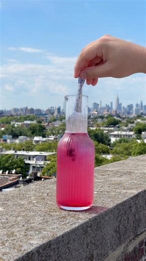 You know you should drink more water. Now you’ll actually want to. Simple, Non-GMO ingredients. No artificial sweeteners. Just 10 calories. | True Lemon