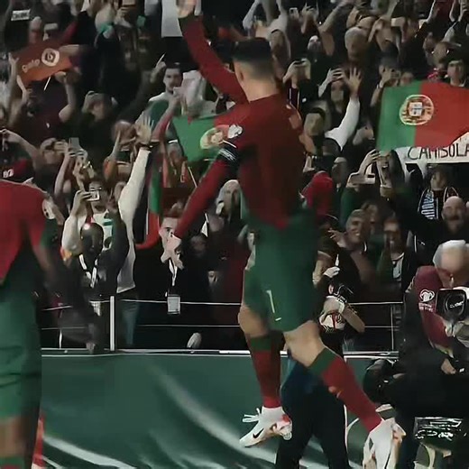 C’est La Vie: Cristiano Ronaldo en Action