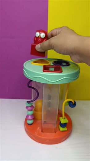 red owl fun sound effect shape sorter
