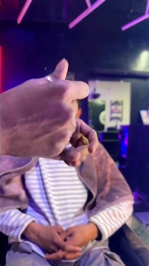 Finger Snap ASMR (No Talking) #SnapASMR #FingerSnapASMR #ASMRShorts #NoTalkingASMR #clicksounds