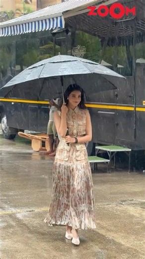 Kajal Aggarwal POSES for the Paps Even in the Rain #shorts #kajalaggarwal #viral