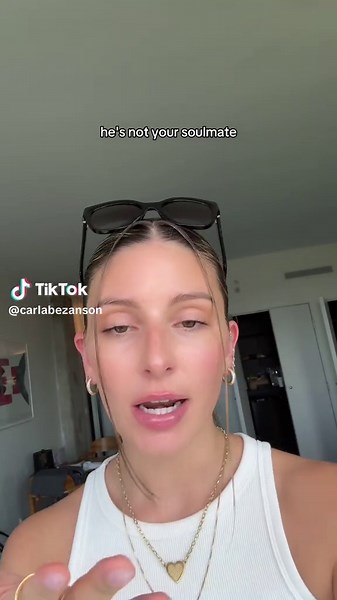 🧁 snarly carly (@carlabezanson) - Go on then text him!!! #fyp #foryoupage | text