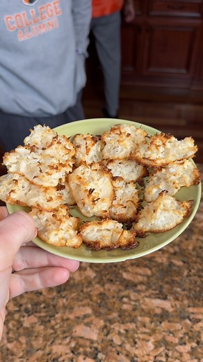 383K views · 2.7K reactions | Thanksgiving Macaroons!  | Charles Parks | Facebook