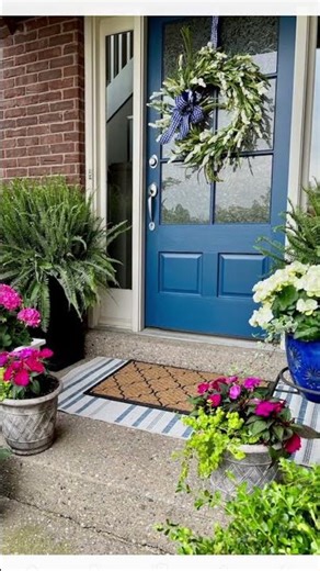 FRONT PORCH PLANTER IDEAS FOR INSPIRATION
